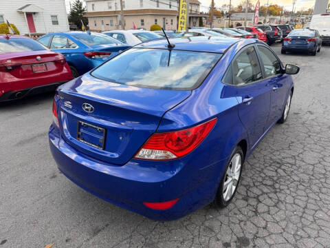 2014 Hyundai Accent GLS