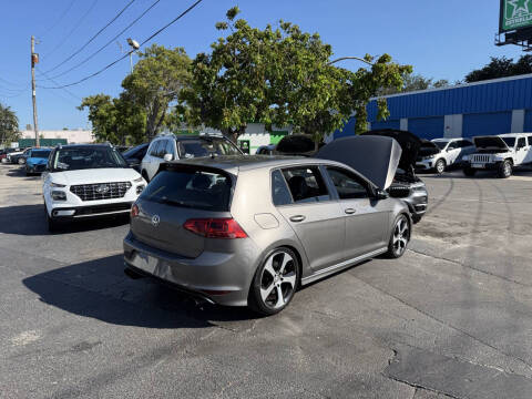 2016 Volkswagen Golf R 4Motion