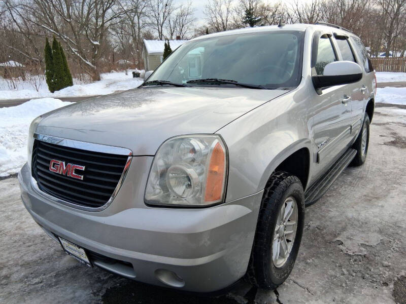 2011 GMC Yukon SLE's photo