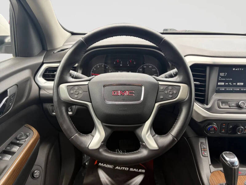 2019 GMC Acadia SLE-2