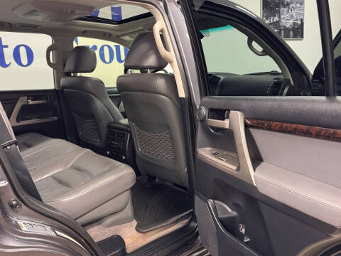 2011 Toyota Land Cruiser