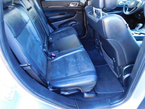 2019 Jeep Grand Cherokee Laredo