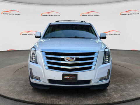 2018 Cadillac Escalade Luxury