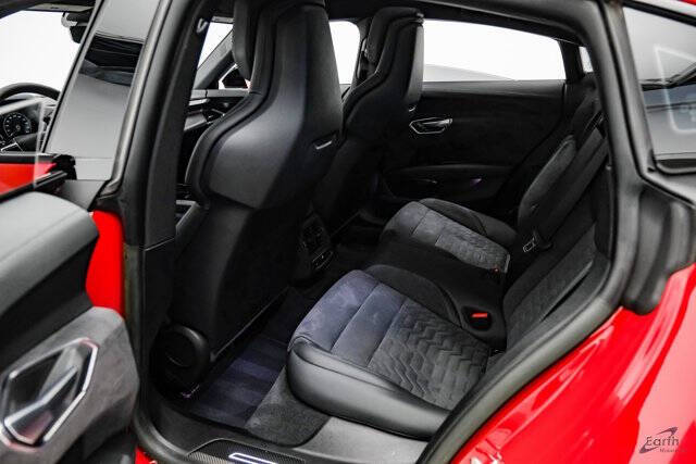 2023 Audi RS e-tron GT quattro