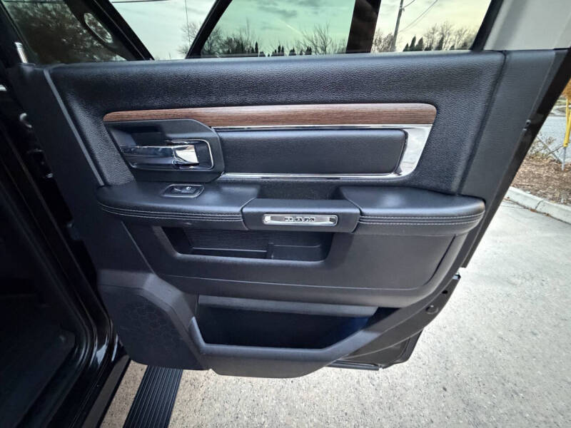 2017 RAM 3500 Laramie