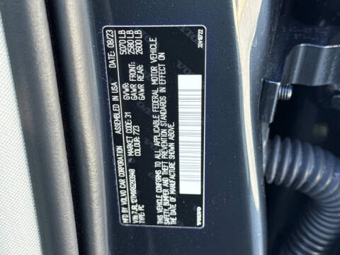 2024 Volvo S60 B5 Ultimate Dark Theme