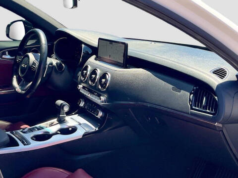 2022 Kia Stinger