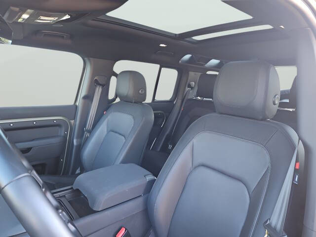 2023 Land Rover Defender 110 X-Dynamic SE