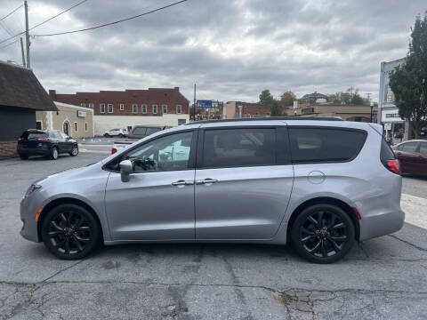 2018 Chrysler Pacifica Touring L