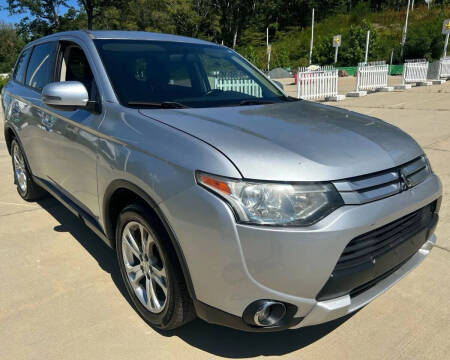 2015 Mitsubishi Outlander SE