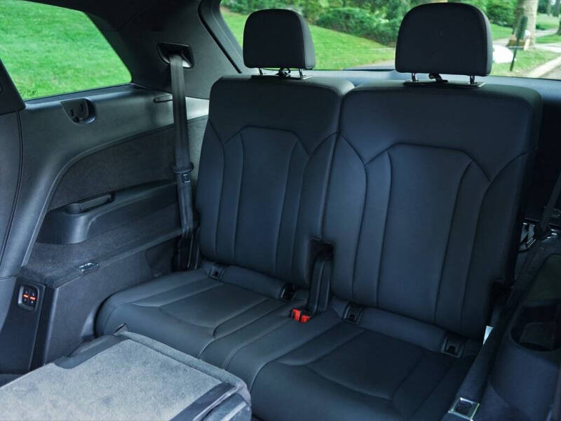 2021 Audi Q7 quattro Premium Plus 45 TFSI