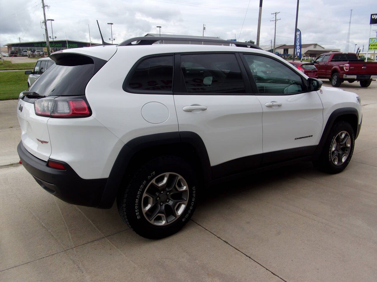 2019 Jeep Cherokee for sale at Johnson Car Company LLC in Mount Pleasant, IA