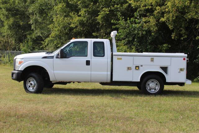 2015 Ford F-250 Super Duty XL photo 2