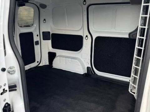 2021 Nissan NV200 SV