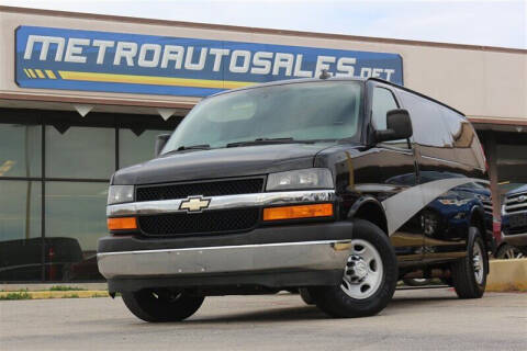 2017 Chevrolet Express for sale at METRO AUTO SALES in Arlington TX