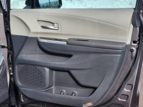 2023 Toyota Sienna XLE 7-Passenger