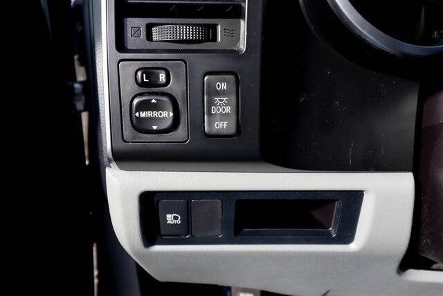 2018 Toyota Sequoia SR5