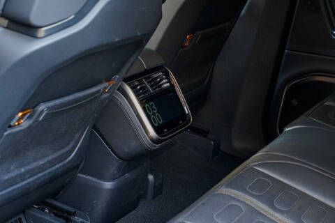 2023 Rivian R1S Adventure