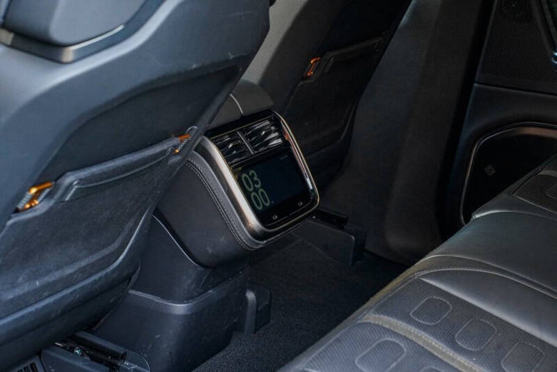 2023 Rivian R1S Adventure