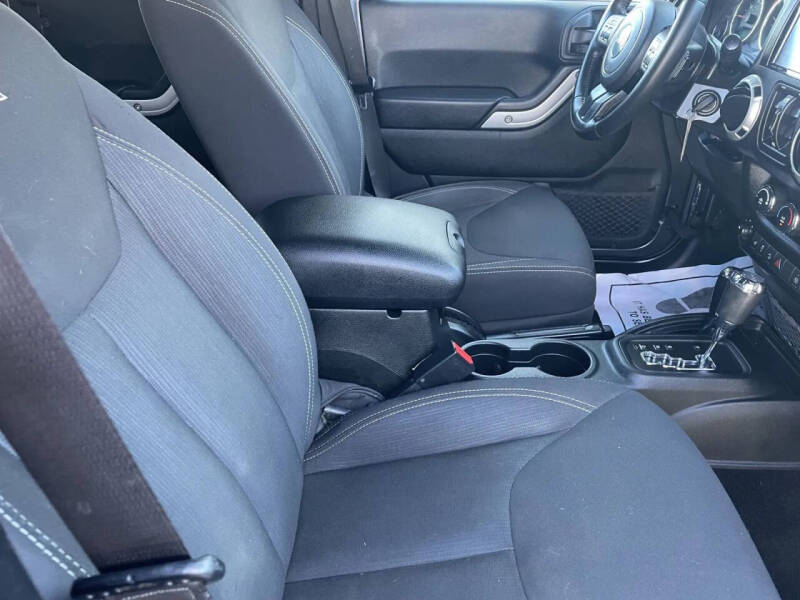 2016 Jeep Wrangler Unlimited Sahara