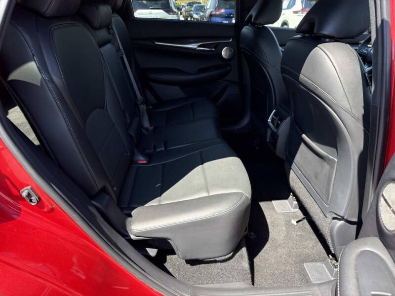 2023 Infiniti QX55 Essential