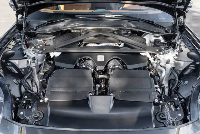 2025 Aston Martin Vantage