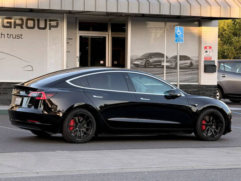 2019 Tesla Model 3 Performance