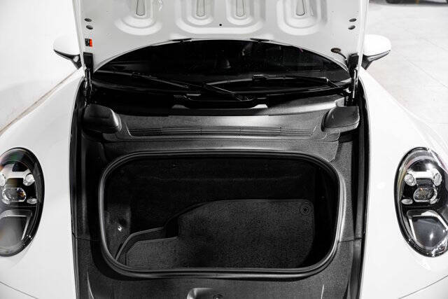 2020 Porsche 911 Carrera