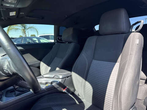 2019 Dodge Challenger SXT