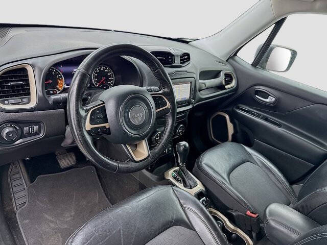 2017 Jeep Renegade Deserthawk