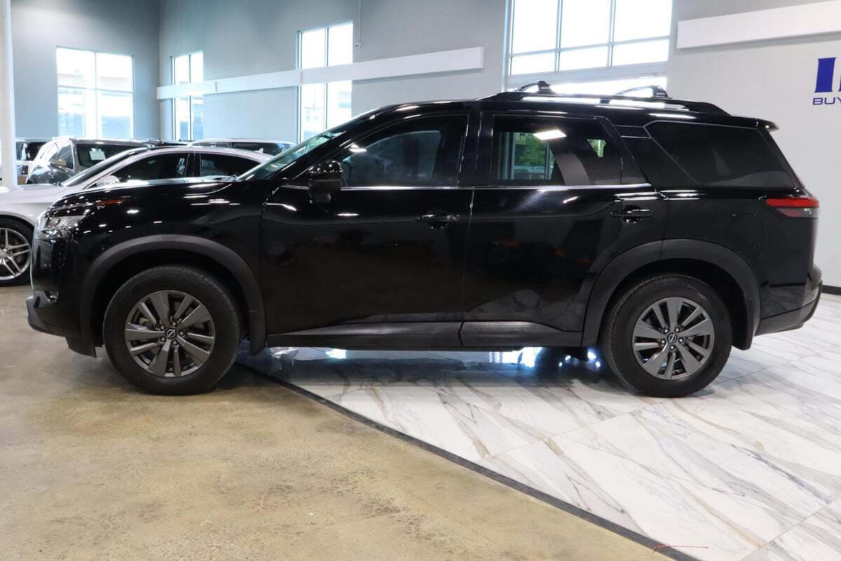 2022 Nissan Pathfinder for sale at IMD MOTORS, INC in Dallas, TX