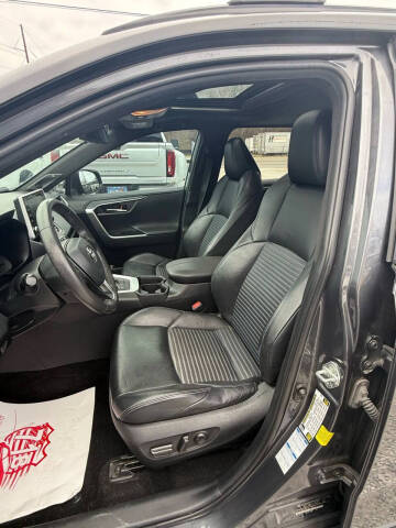 2019 Toyota RAV4 Hybrid XSE