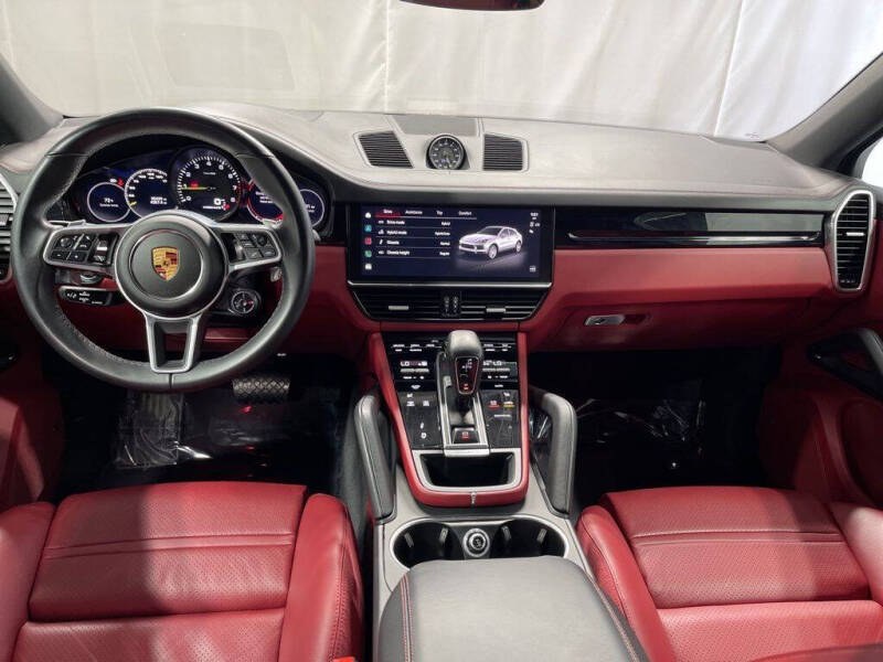 2022 Porsche Cayenne