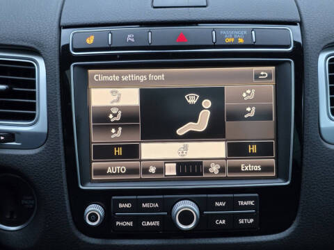 2015 Volkswagen Touareg V6 Lux