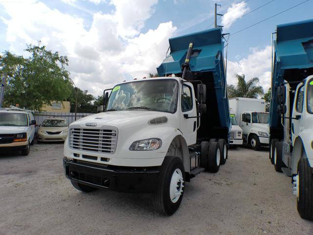 2015 Freightliner M2 106