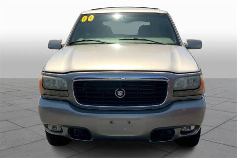 2000 Cadillac Escalade