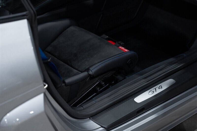 2020 Porsche 718 Cayman GT4