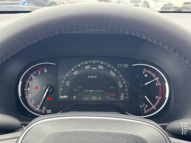 2025 Toyota RAV4 XLE