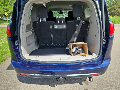 2020 Chrysler Pacifica Touring