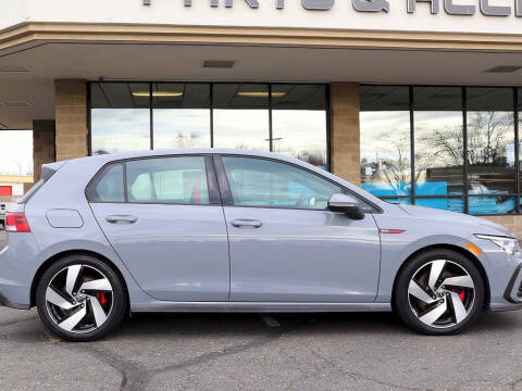 2022 Volkswagen Golf GTI SE