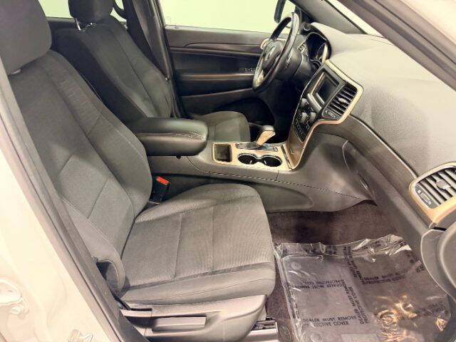 2017 Jeep Grand Cherokee Laredo