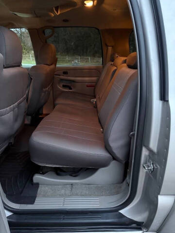 2004 Chevrolet Suburban