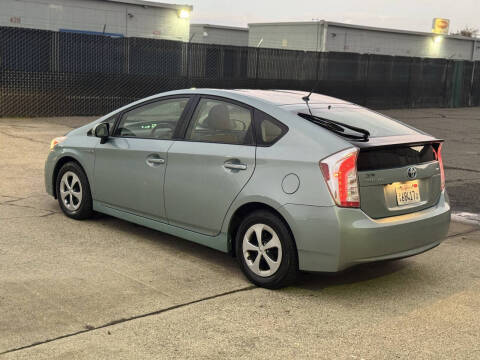 2015 Toyota Prius Two