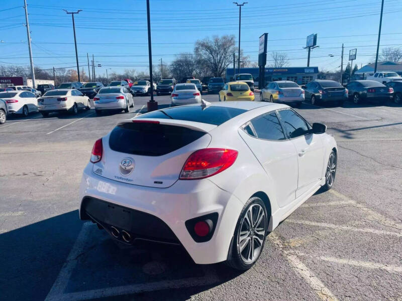 2016 Hyundai Veloster