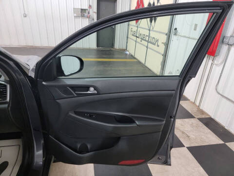 2016 Hyundai Tucson SE