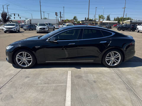 2015 Tesla Model S 70