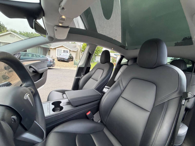 2023 Tesla Model Y Long Range