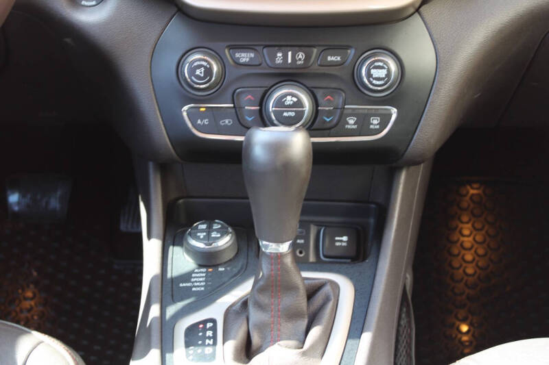 2015 Jeep Cherokee Trailhawk