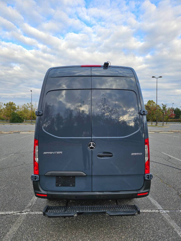 2019 Mercedes-Benz Sprinter 2500