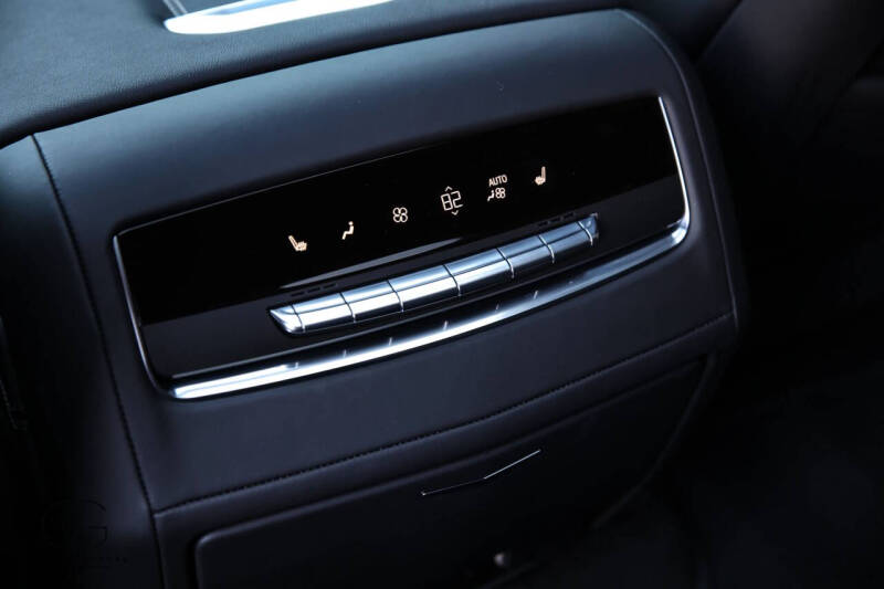 2025 Cadillac Escalade-V